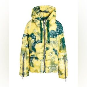 KHRISJOY
Bandana Print Khris Hooded Down Jacket sz 01 new $2098